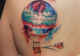 Tatuagens de Balão de Ar Quente Significados e Exemplos 