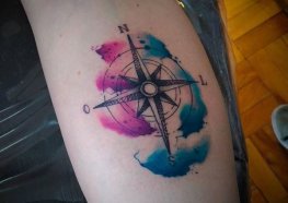 Tatuagens de rosa dos ventos: Curiosidade, Significado e Fotos